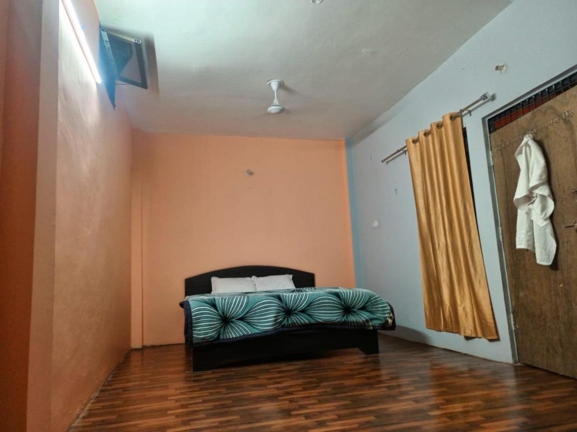 Shri Niwas Homestay Ayodhya Dış mekan fotoğraf
